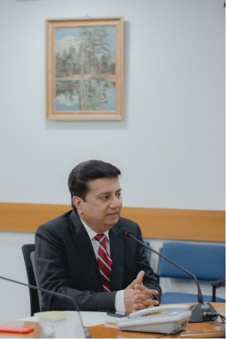 Addressing the myIoBM launch session